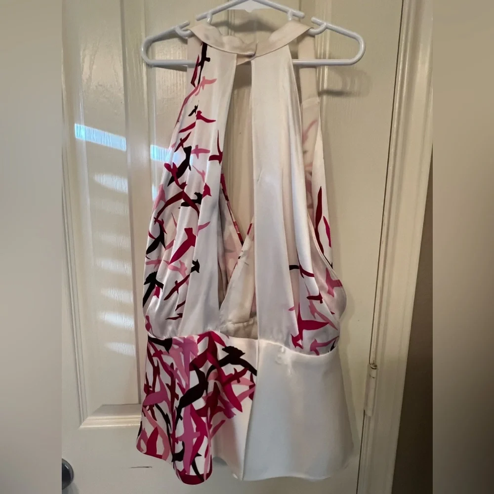 Stunning Chloe Dao (Project Runway winner) size 2 halter top, pink bird print - Picture 2 of 5